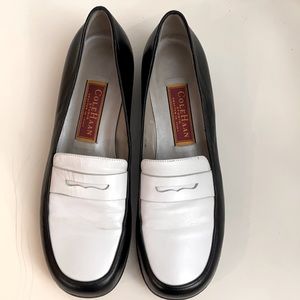 Women’s Cole Haan Black and White Leather Upper Loafers Size 8
